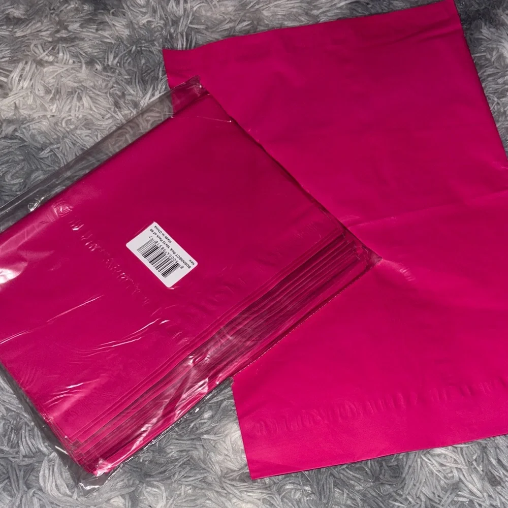 100 Vibrant Pink 10x13 Poly Mailers in sealed pack